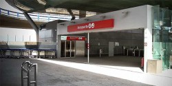 El bus a la estación Cercanías RENFE del aeropuerto arranca el 1 de Julio